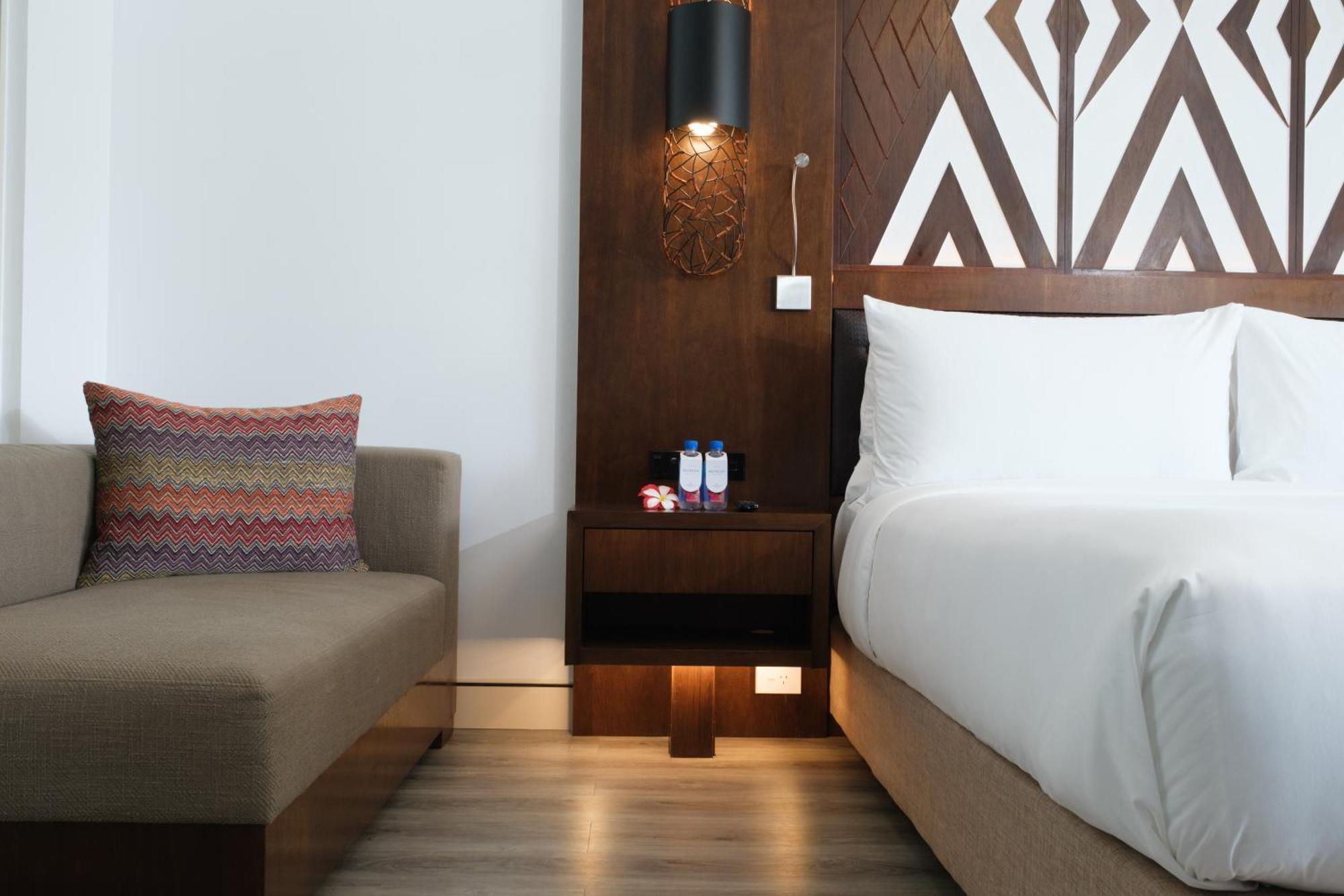 Crowne Plaza Fiji Nadi Bay Resort & Spa, An Ihg Hotel Extérieur photo