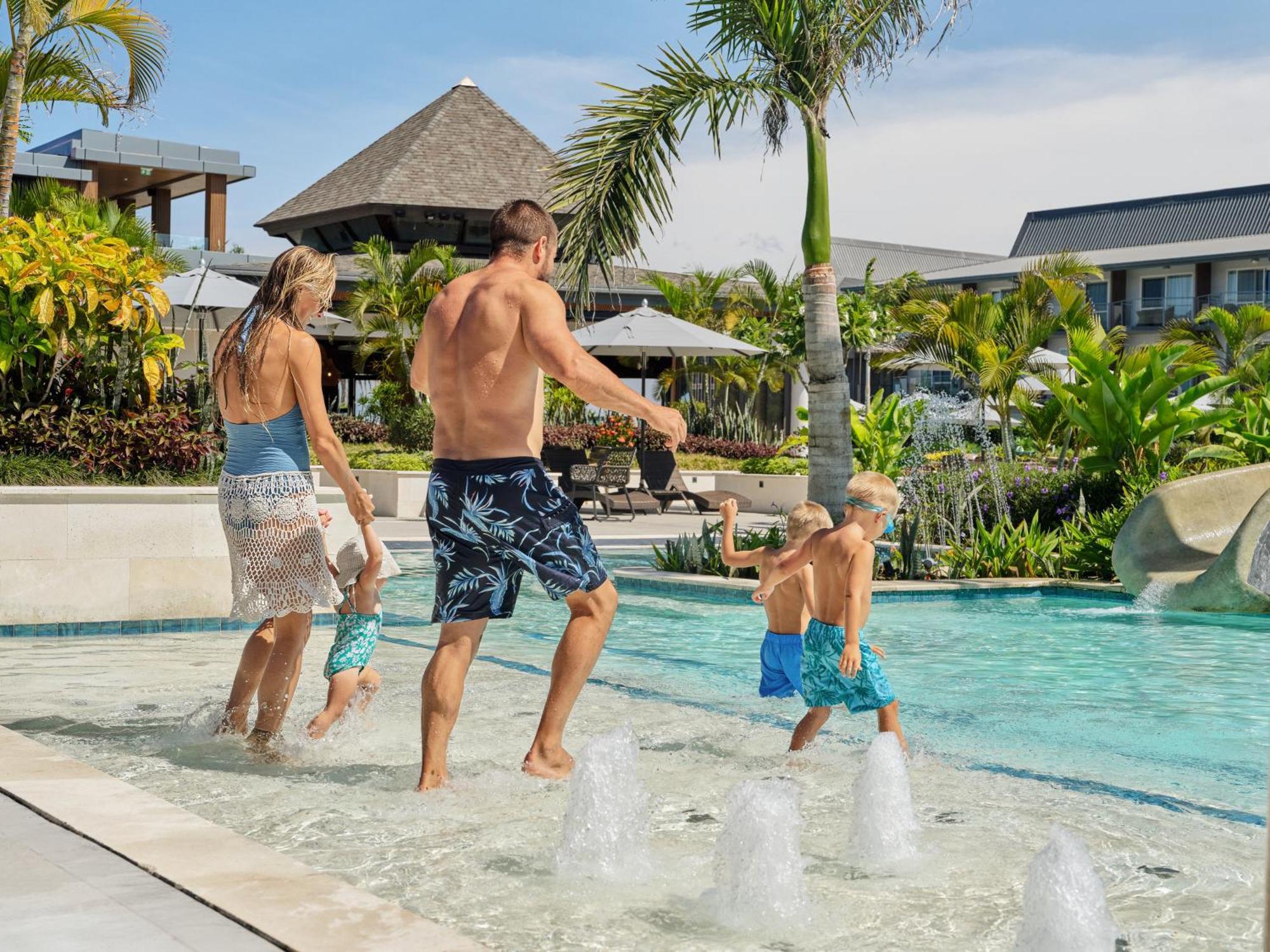 Crowne Plaza Fiji Nadi Bay Resort & Spa, An Ihg Hotel Extérieur photo